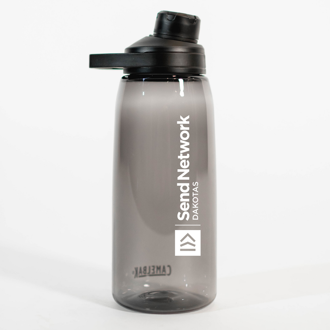 CamelBak Chute Mag BPA Free Water Bottle 32 oz 1 Liter Charcoal Gray